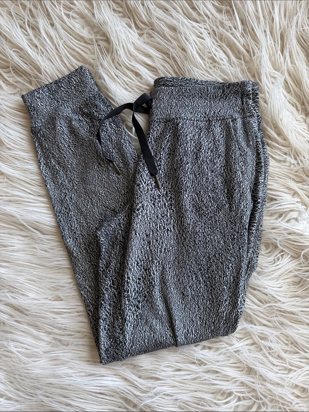 Women’s Lululemon Joggers